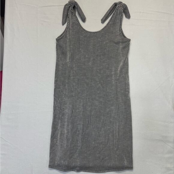 Wandering Dreams Striped Dress Size Medium black white vertical stripes mini - Picture 6 of 8